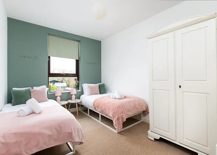 Apartment Spacious 2 Bedroom By Matchstickstays *