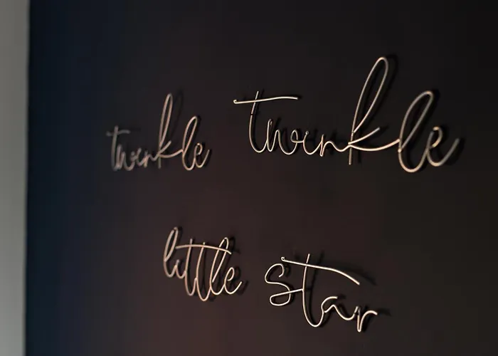 Spacious 2 Bedroom By Matchstickstays *