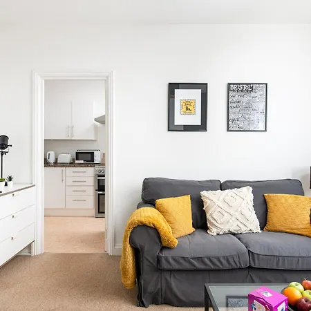 Spacious 2 Bedroom By Matchstickstays