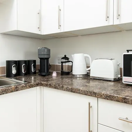 Apartmán Spacious 2 Bedroom By Matchstickstays